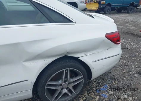 2014 Mercedes-Benz E 350 4Matic z USA, uszkodzony, nr VIN WDDKJ8JB0EF290738